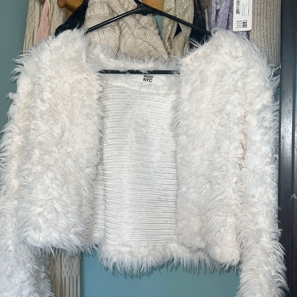 Madden nyc crop sweater brand new